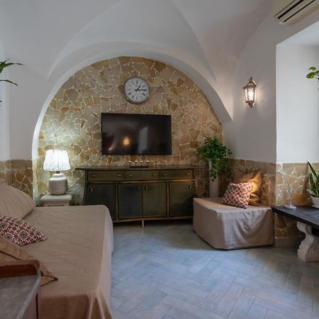 Cortile San Michele Villa Катания Екстериор снимка